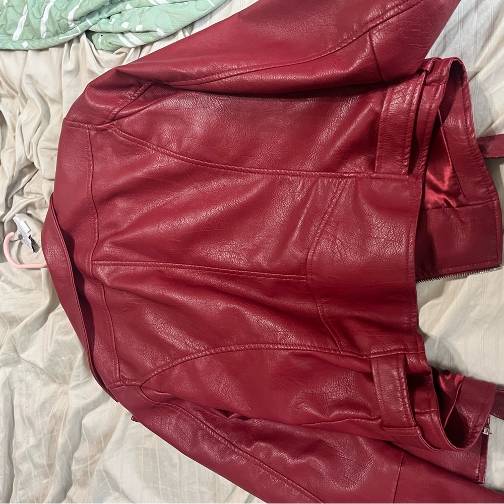 Ci Sono Bold Red Leather Jacket for Women - Picture 3 of 6